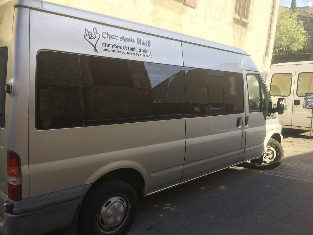 Hotel Chez Les Amis Saint-Nazaire-de-Ladarez Zewnętrze zdjęcie
